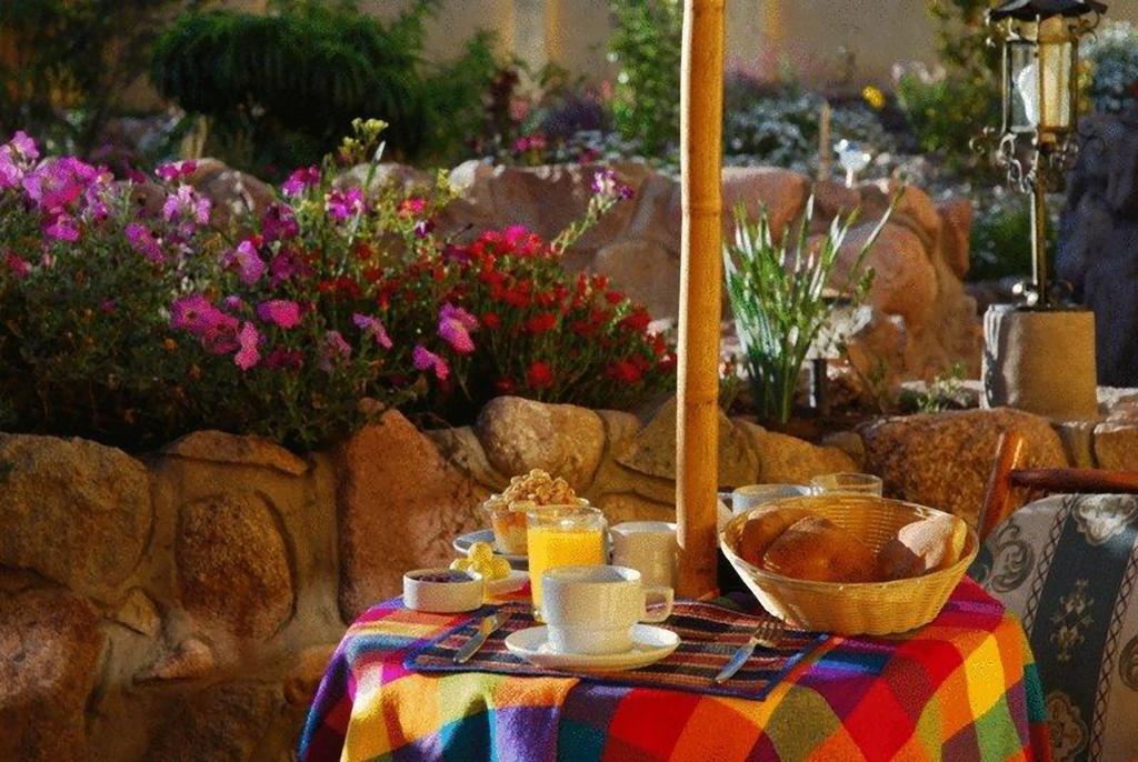 Amaru Valle Hotel Urubamba Eksteriør bilde